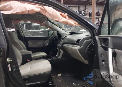 2017 Subaru Forester 2.5I z USA, uszkodzony, nr VIN JF2SJABCXHH528758